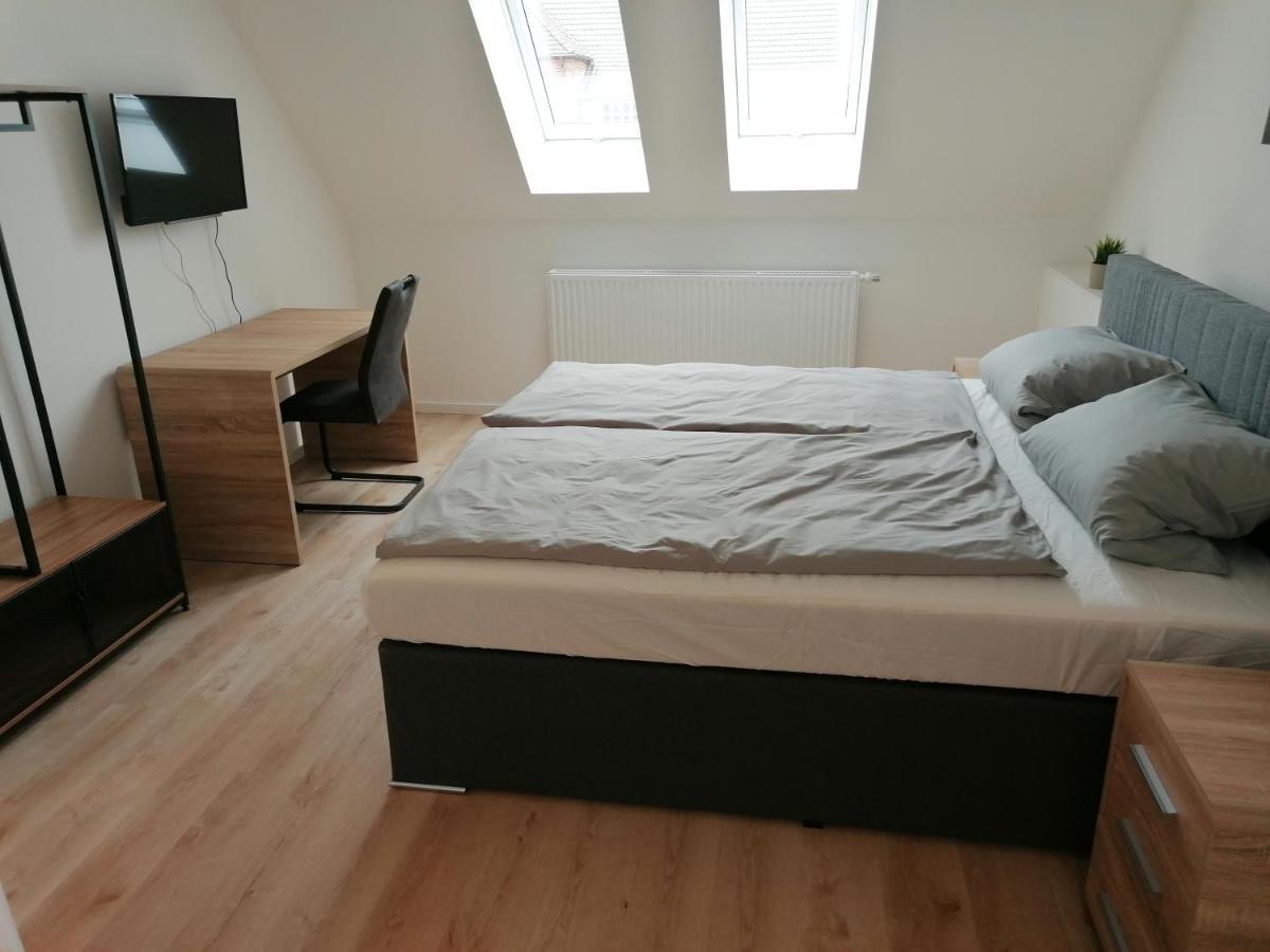 Altes Gesellenhaus Homestay *